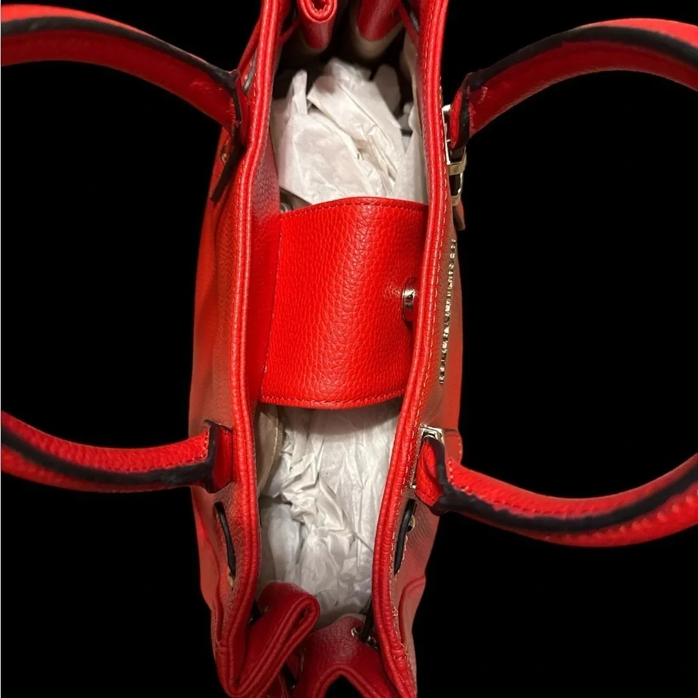 Jones New York Coral Leather Bag| Textured Tote | Gold Hardware |Statement Bag